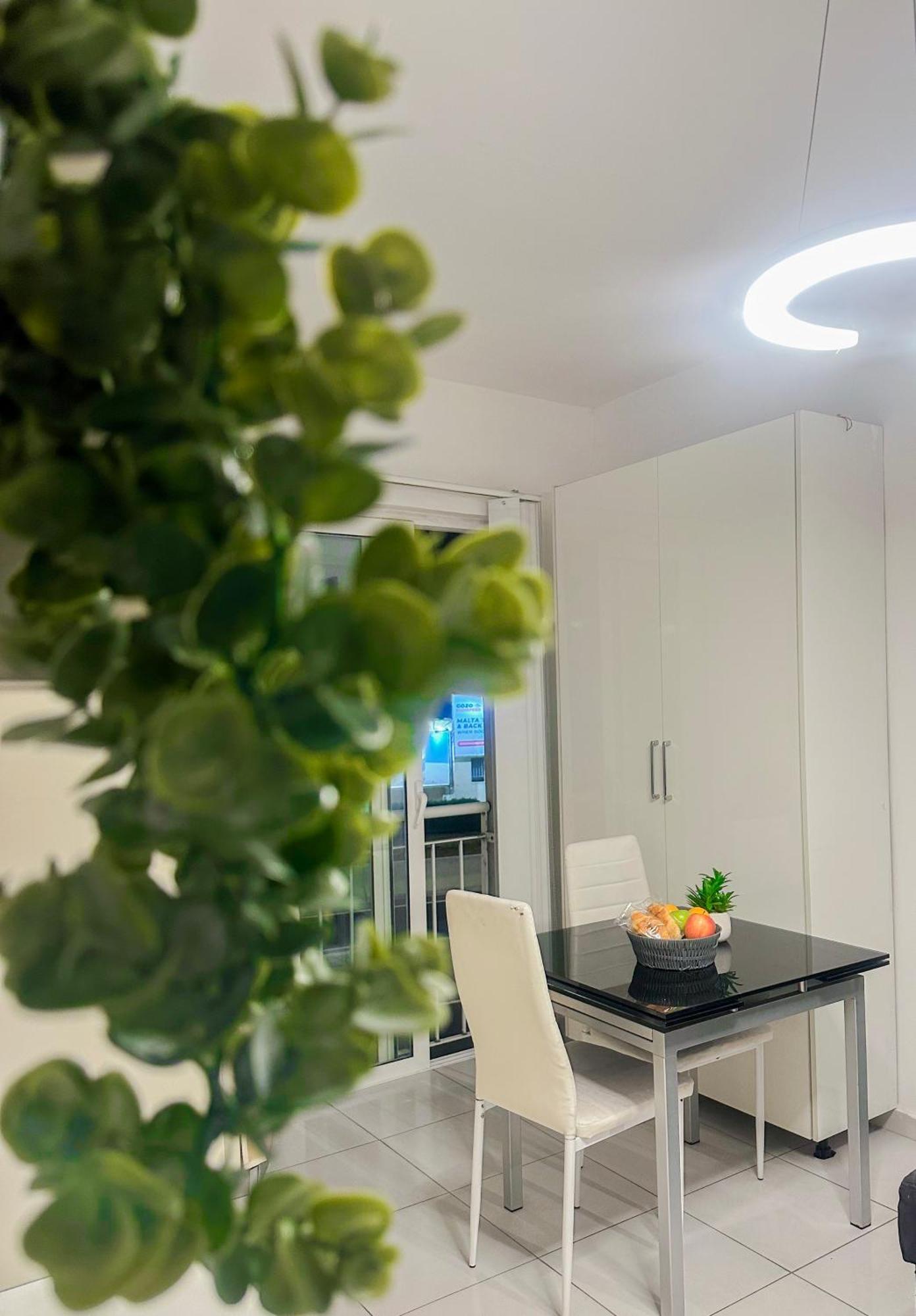 Apartment Cozy - Swieqi *